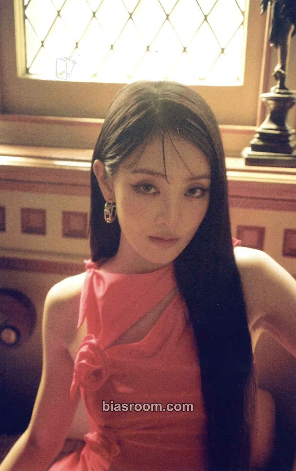 Minnie HER Photocard - i-dle - i-dle K-pop photocard