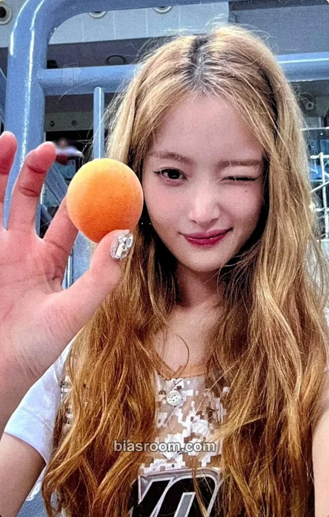 H1-KEY - Seoi - RUN Album fansign jump up