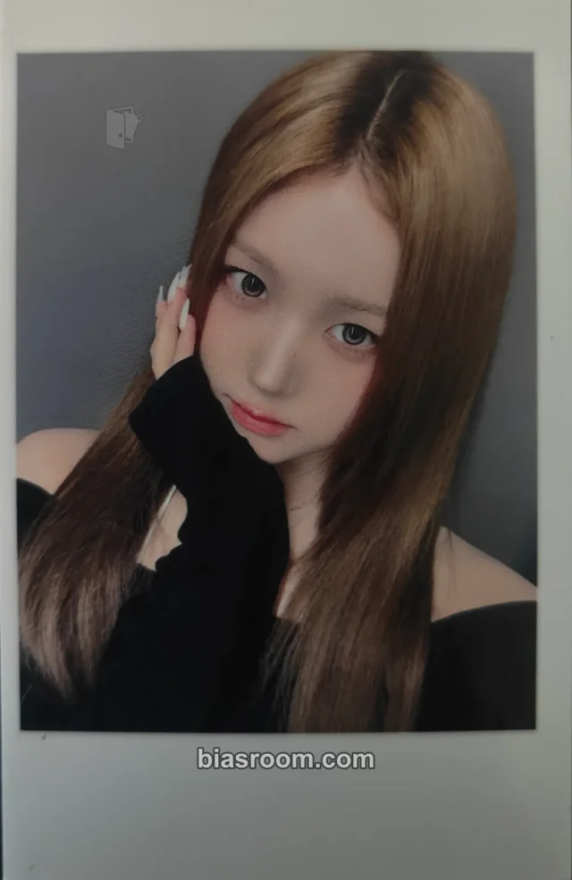 Hayeon Beyond Beauty トレカ - tripleS | Bias Room