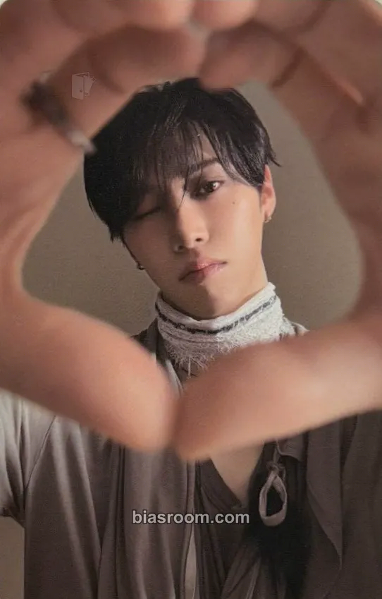 Arno UNBREAKABLE : 少年BEAST Photocard - ALPHA DRIVE ONE - ALPHA DRIVE ONE K-pop photocard