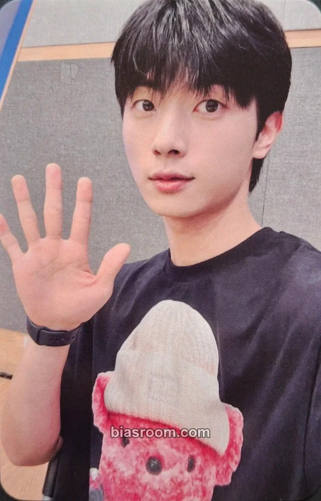 ONEWE - Kanghyun - Planet Nine: Isotropy Album y global music (yglobal) video call/fancall round 1