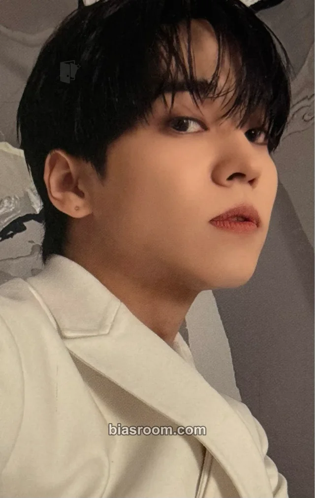 ONF - Yuto - ONF: MY SELF Album album photocard face version