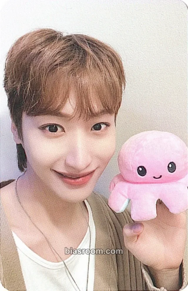 Dongmyeong ONEWE XOXO K-pop photocard