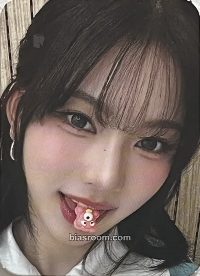STAYC - Isa - S Album makestar lucky draw (LD) mini photocard