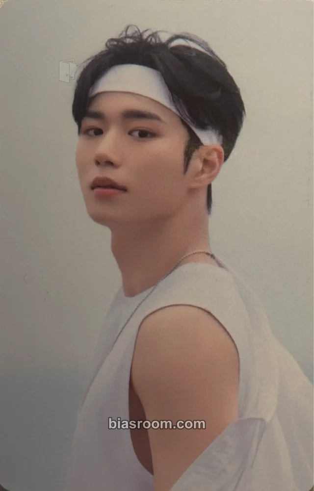 WEi - Junseo - LOVE2YOU Album qr card album photocard