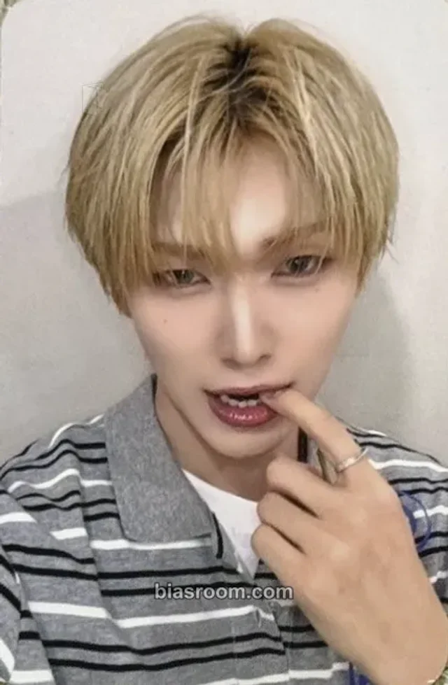 VAYONN - Sen - Youth Today Album cardiverse video call/fancall photo event round 3