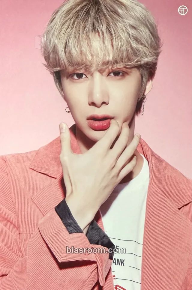 MONSTA X - Hyungwon - Monsta X x Tonymoly Collaboration Other brand collaboration postcard tonymoly