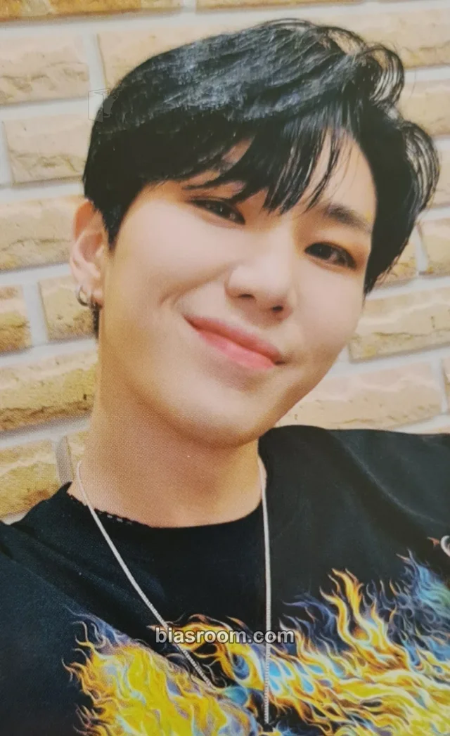 RE:GUYS - Daeyoung - We're not alone chapter 2: You and Me Album album photocard