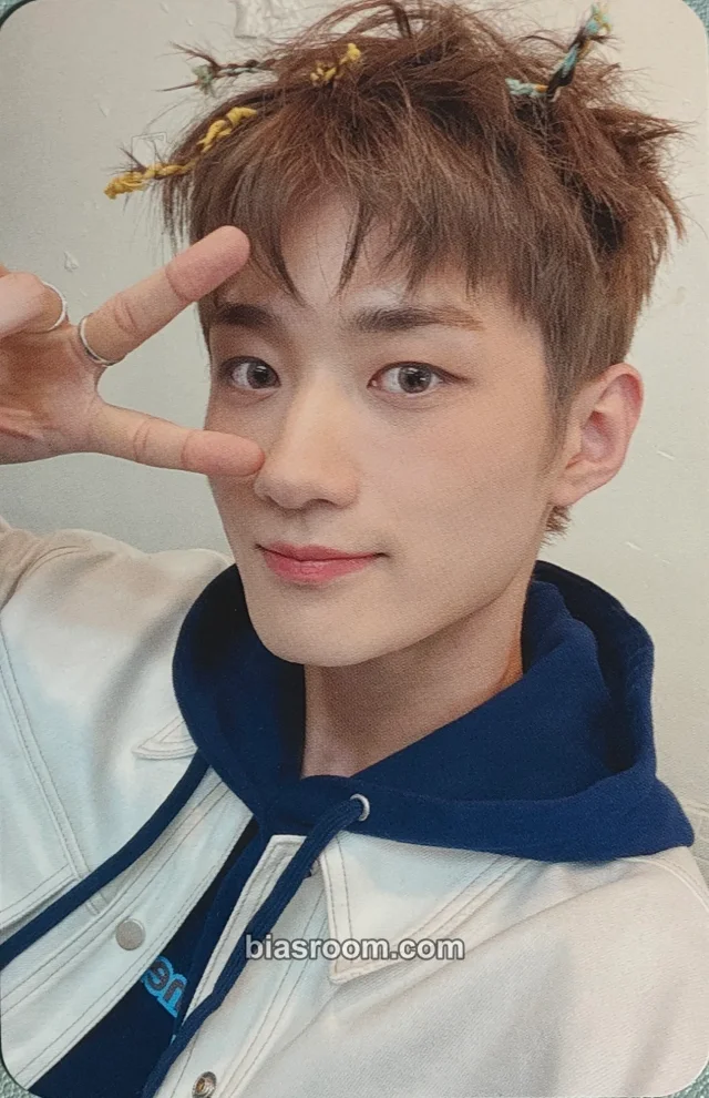 VERIVERY - Yongseung - Liminality - EP.Love Album minirecord round 1