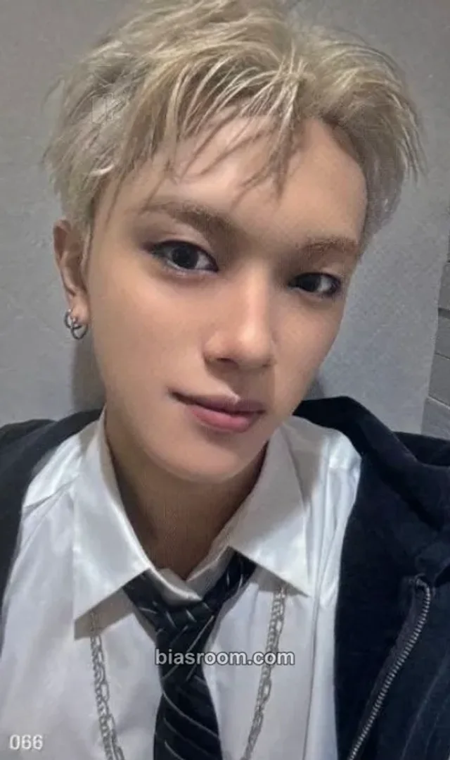 Ken DXTEEN 1ST ARENA LIVE ~ FULL OUT ~ K-pop photocard