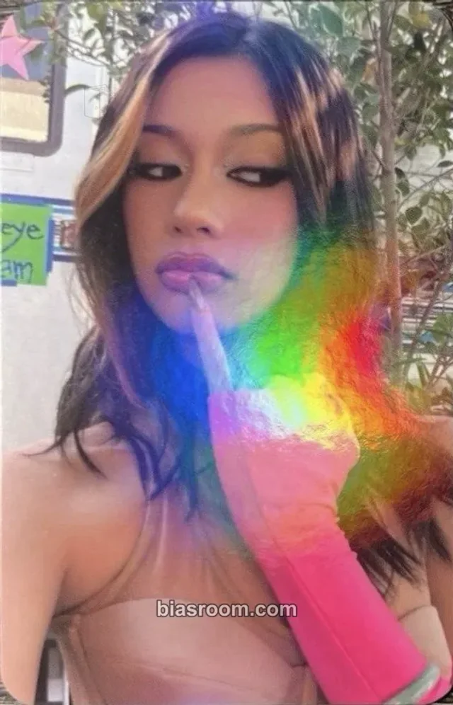 KATSEYE - Megan - WILD Album pob (pre-order benefit) yes24 holographic (hologram)