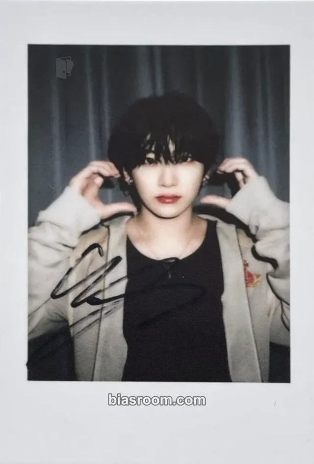 &TEAM - Yuma - Go in Blind - EP Album polaroid printed signature round 7 video call/fancall withfans / yizhiyu (yzy)
