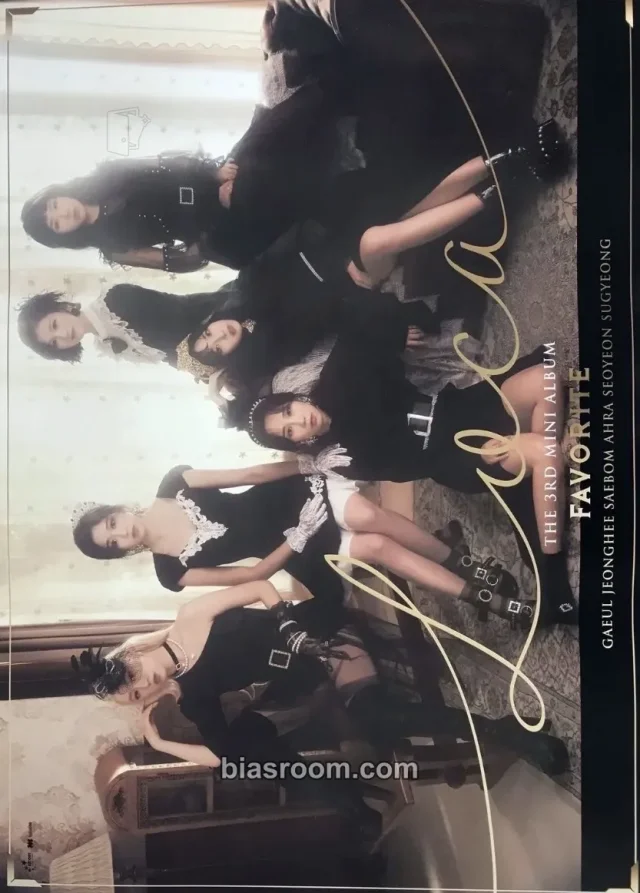 FAVORITE - Loca Album poster