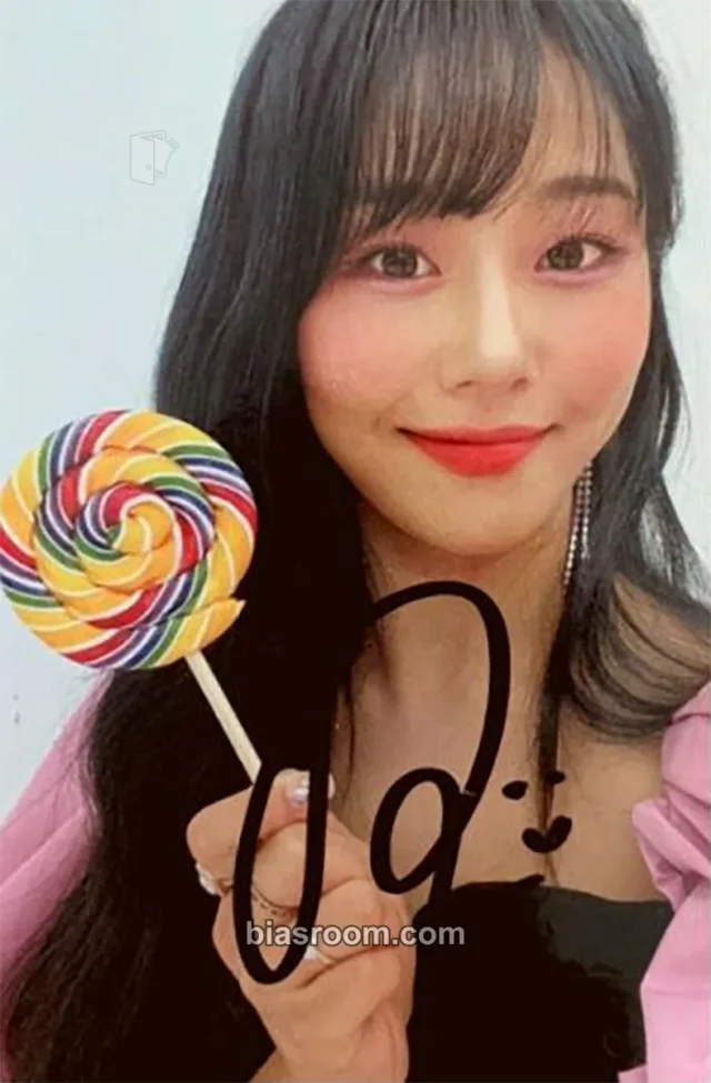 Cherry Bullet - Chaerin - Cherry Rush Album musickorea (music korea) video call/fancall winner benefit autographed version 2
