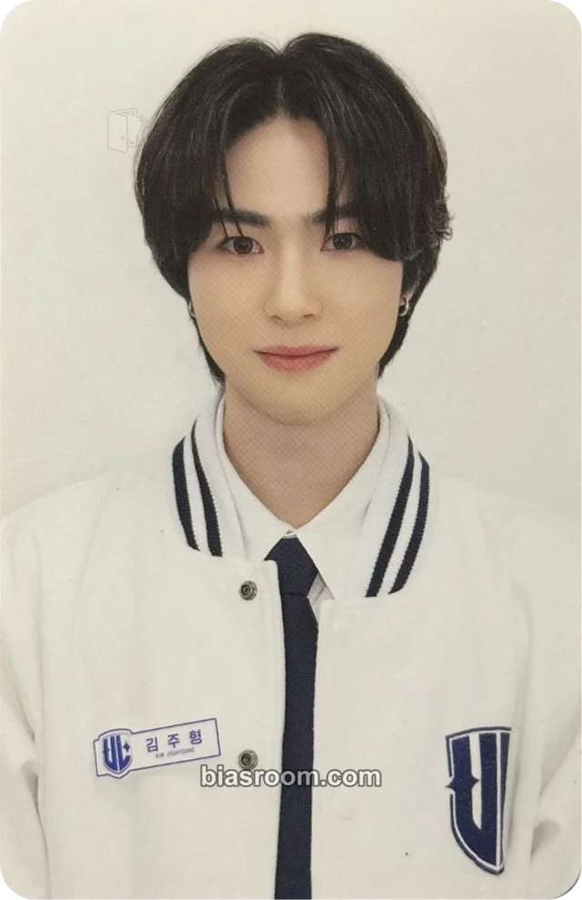 NINE.i - Kim Joo Hyoung - UNIVERSE LEAGUE Album album photocard B version survival show