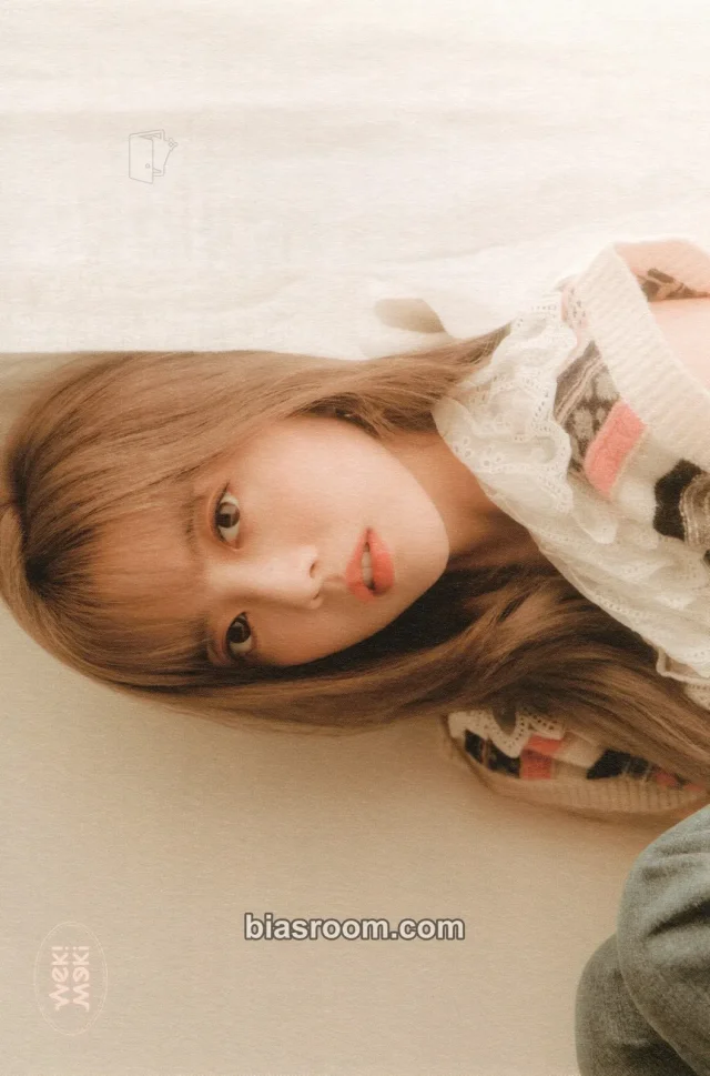 Weki Meki - Ji Suyeon - 2021 Season's Greetings Other postcard item set season's greetings