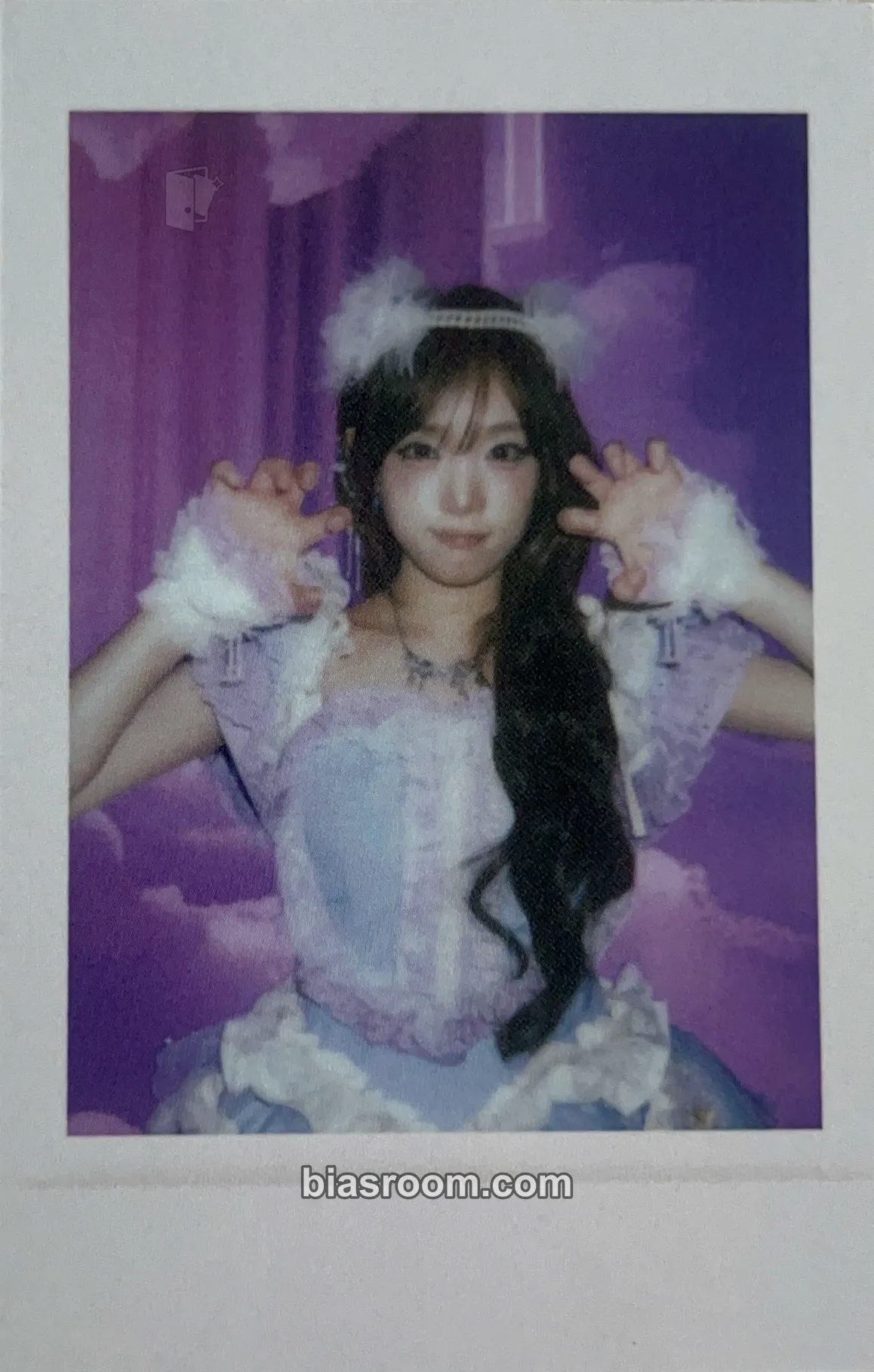 Yena Blooming Wings Photocard - Yena K-pop photocard