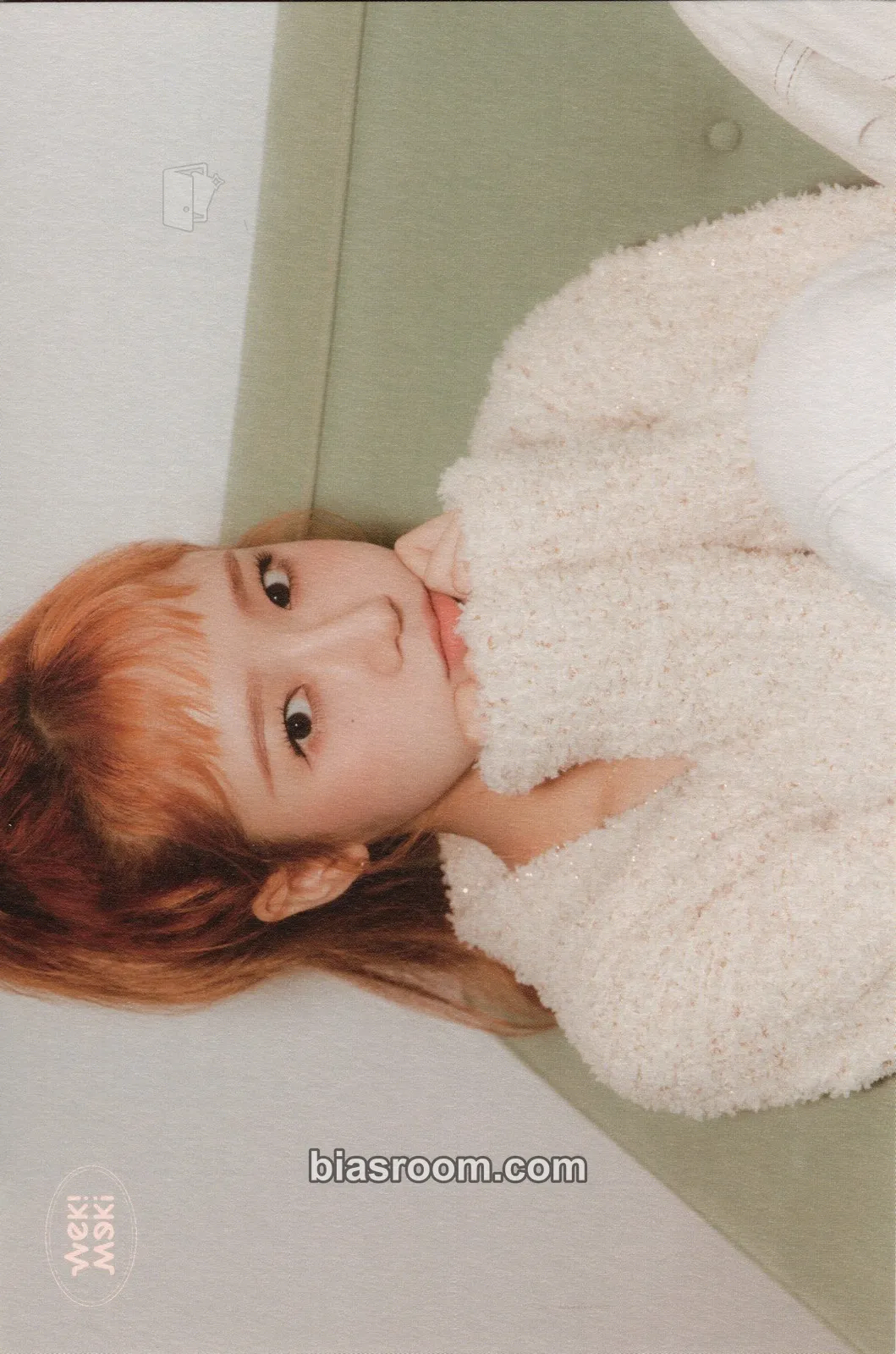 Choi Yoojung 2021 Season's Greetings Photocard - Weki Meki - Weki Meki K-pop photocard