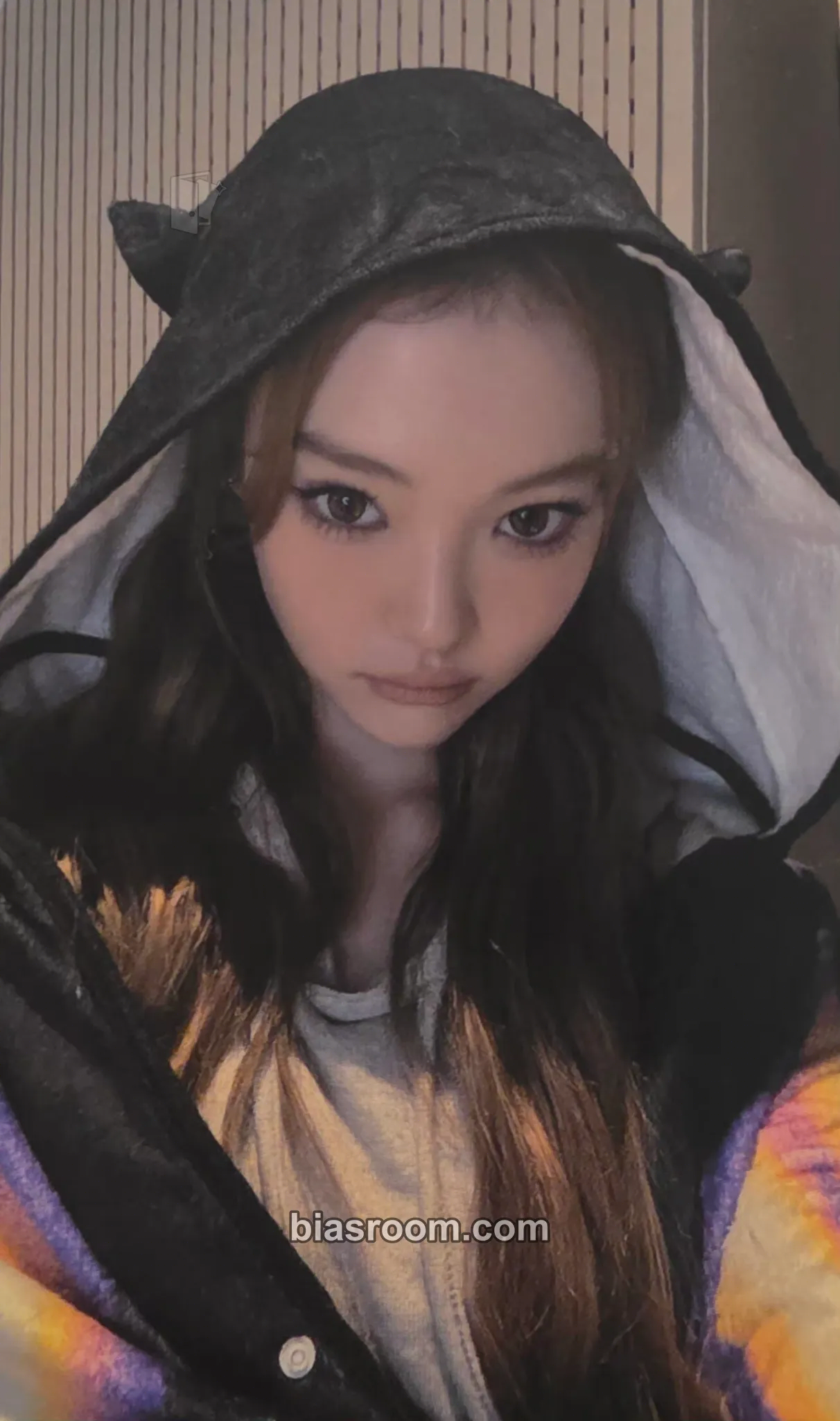 Ella BURNING UP Photocard - MEOVV - MEOVV K-pop photocard