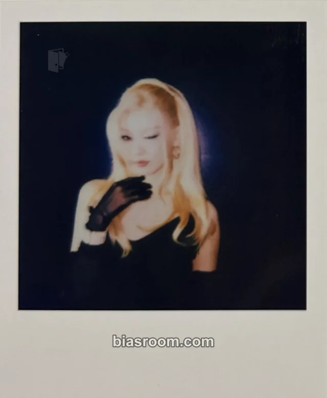 Yoonchae KATSEYE THE WILDWORLD TOUR K-pop photocard