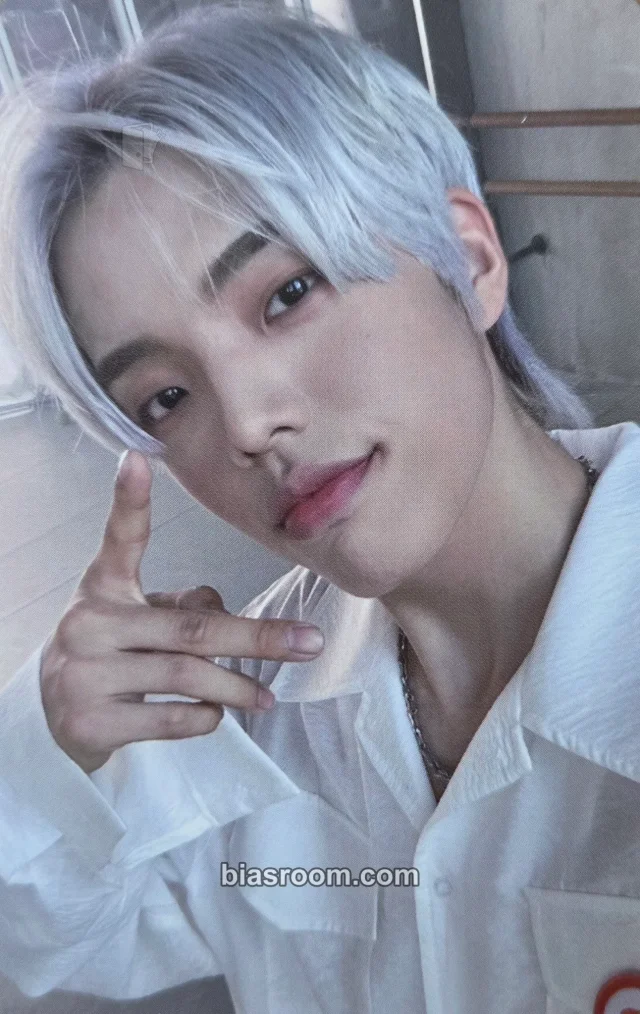 CMDM - JunHyoung - Back To The Future Album album photocard