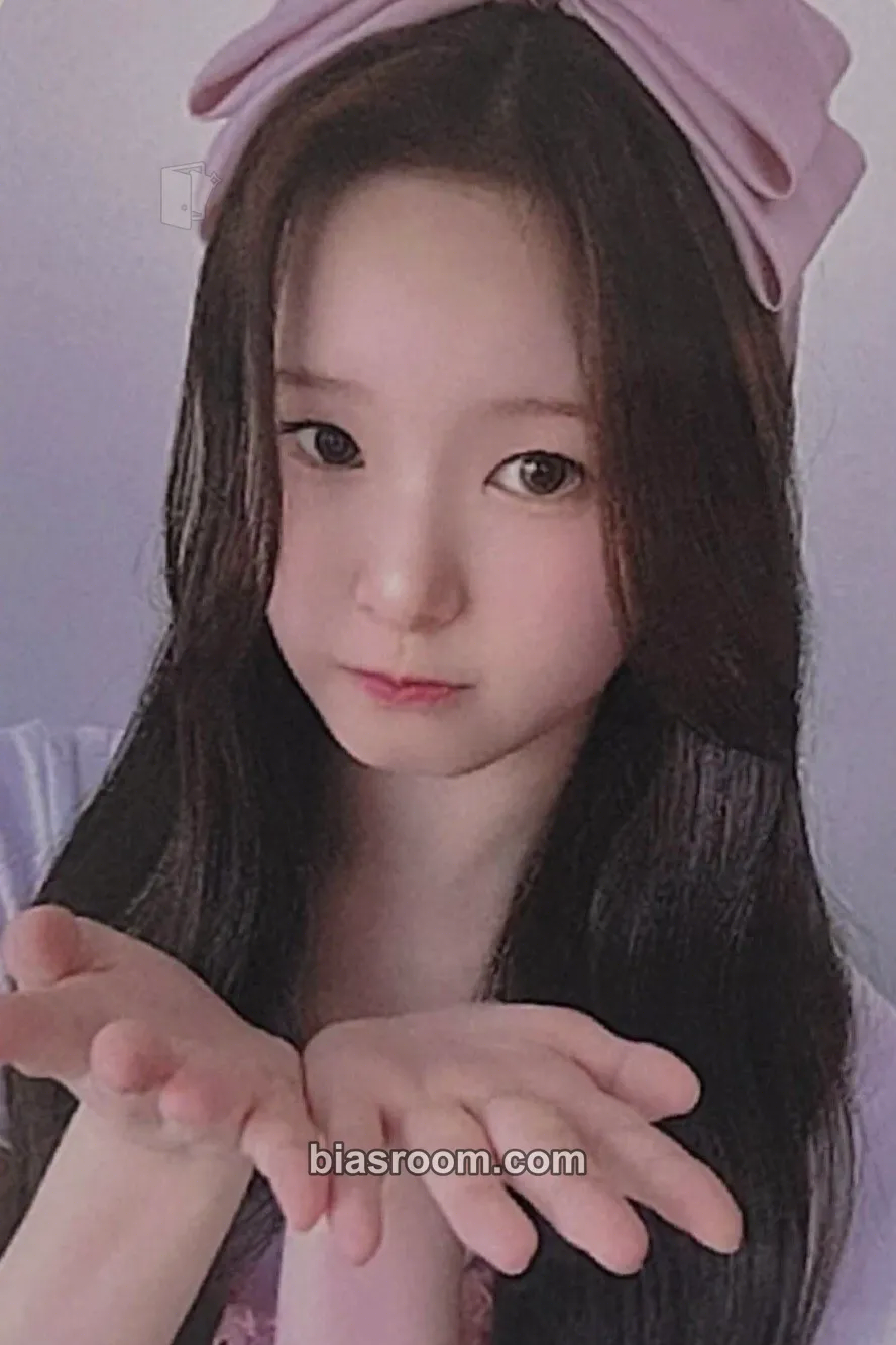 Iyoo Things we love: H Photocard - HITGS - HITGS K-pop photocard