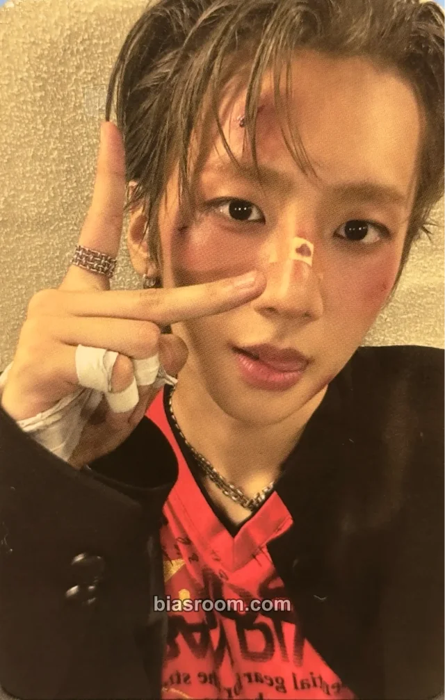82Major - Seongmo - Heat Album hello82 playlist event pop-up