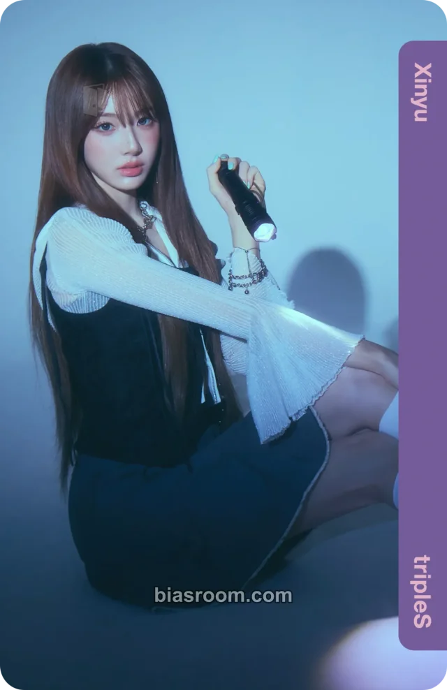 tripleS - Xinyu - DNA Album merch photocard tokyo release event