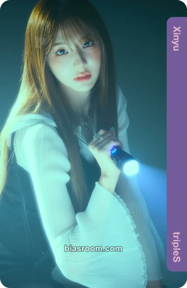 tripleS - Xinyu - DNA Album merch photocard tokyo release event