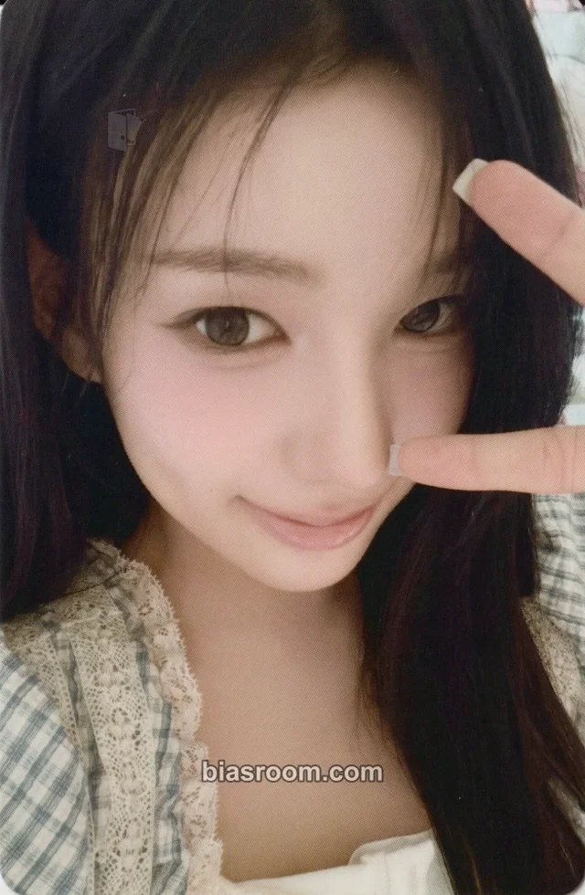 Ryu Sarang izna Handle With Care K-pop photocard