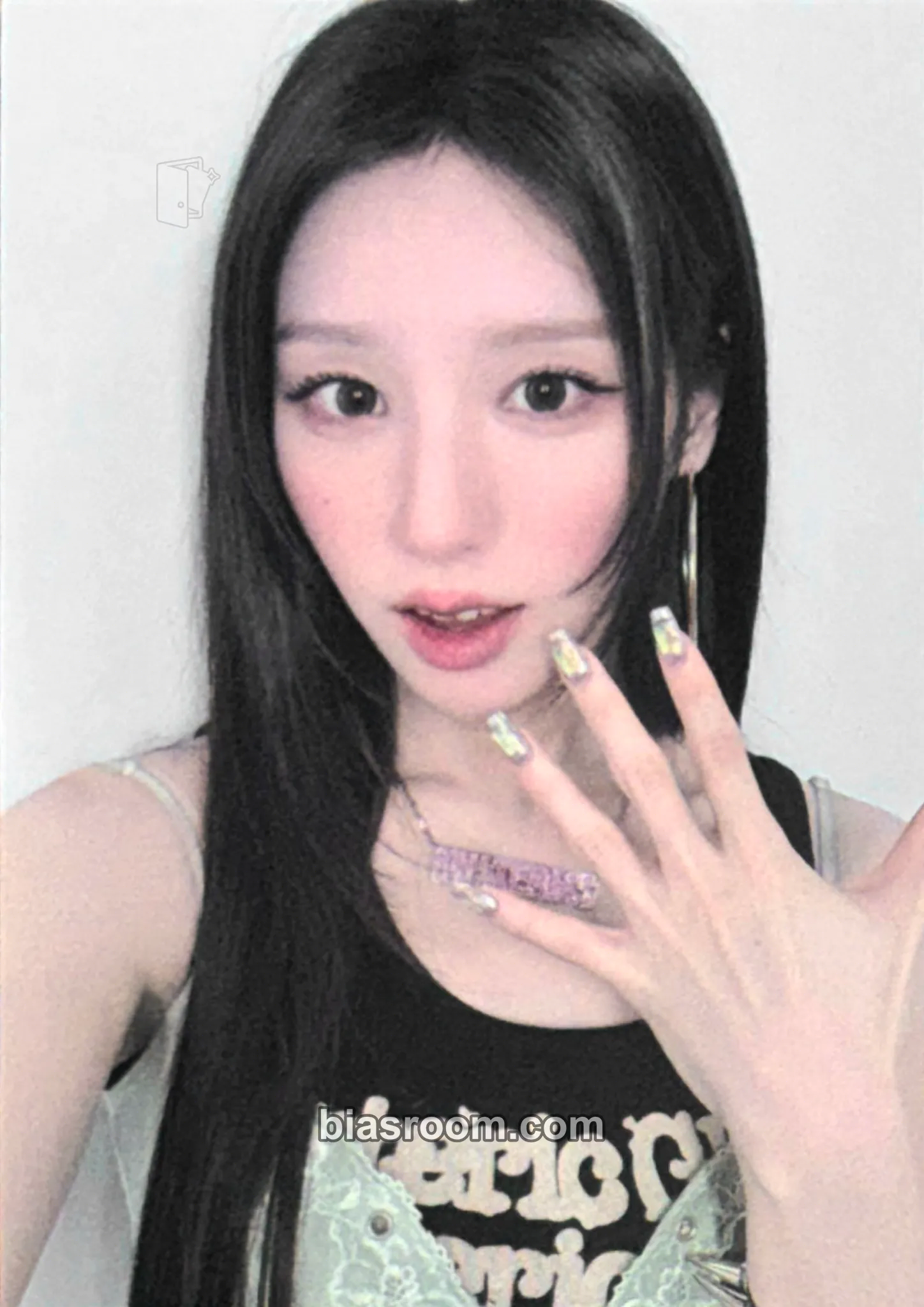 ARTMS HeeJin ARTMS - HeeJin - ARTMS 4th World Tour: Art of Blue Blood Event entrance/attendance benefit fanclub/membership tour exclusive merch photocard listing photo 1