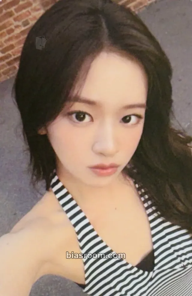 Yujin ELEVEN (Japanese ver.) Photocard - IVE | Bias Room