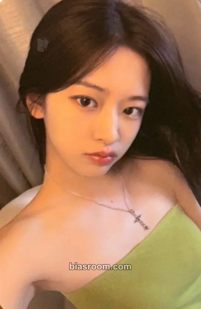 Yujin ELEVEN (Japanese ver.) Photocard - IVE | Bias Room