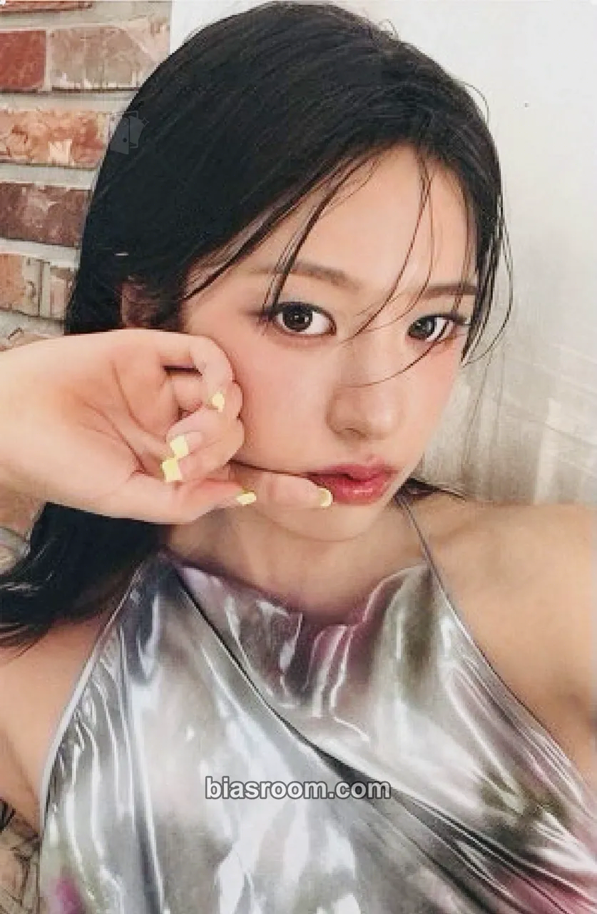 Yujin AN-YOUNG: ANYUJIN x JANGWONYOUNG Media Exhibition トレカ