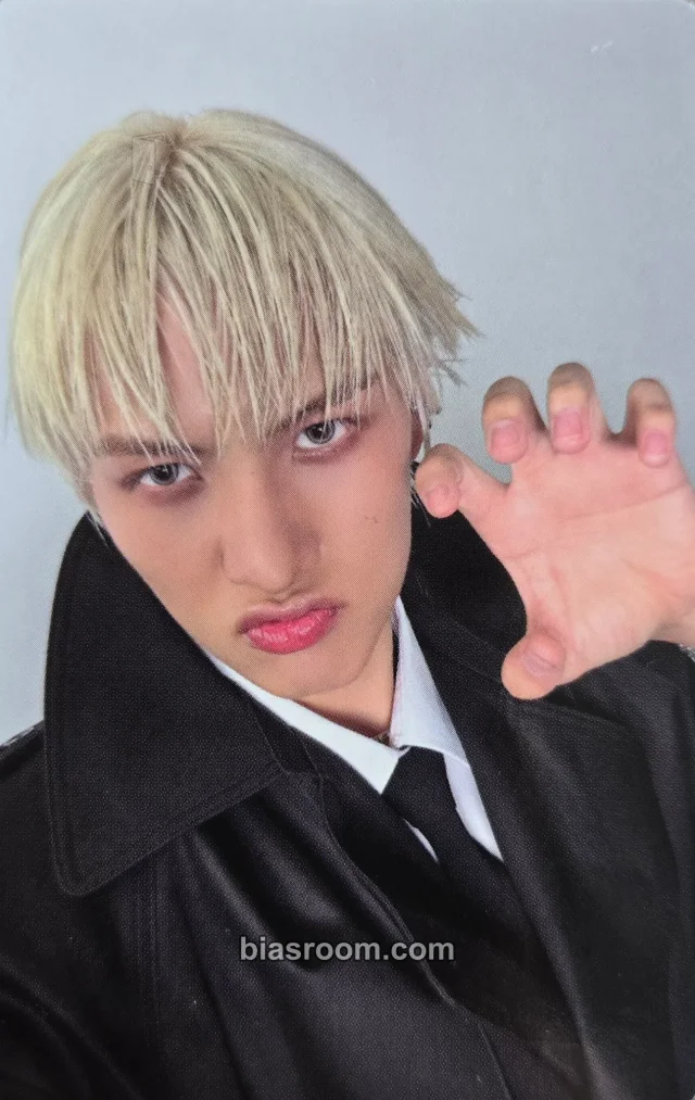 82Major - Seongil - Heat Album hello82 pop-up