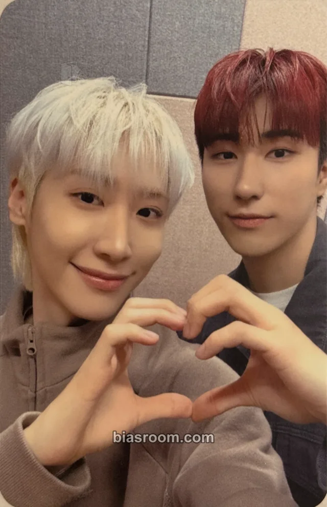 ONEWE - Dongmyeong & Harin - We: Dream Chaser Album b.stage+ lucky draw (LD)