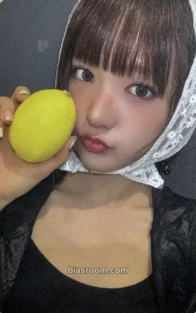 KiiiKiii - Jiyu - WhyKiiiKiii Album video call/fancall fansign apple music round 2 1:1
