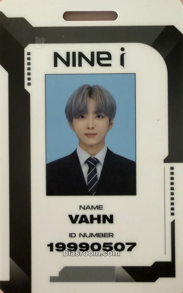 NINE.i - LAVIN - I (Part. 1) Album album photocard id card