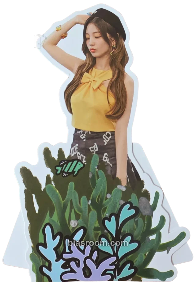 Rocket Punch - Yeonhee - Blue Punch Album standee album inclusion