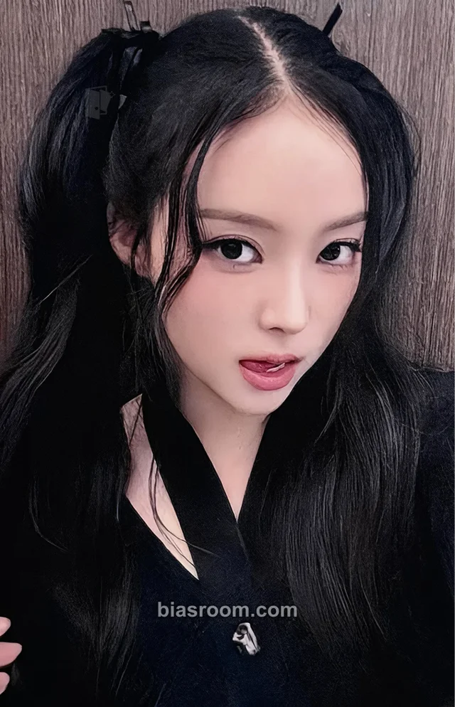 Narin Photocards (MEOVV) | Bias Room
