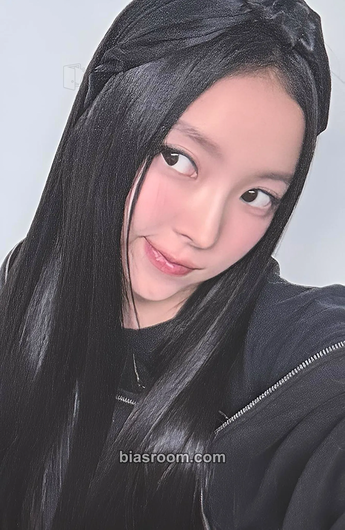 Narin Photocards (MEOVV) | Bias Room