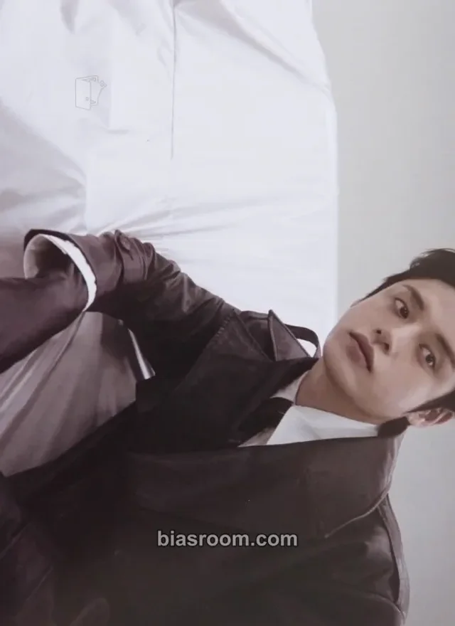 ZEROBASEONE - Jiwoong - Ascend- Album album inclusion photo set '11' version