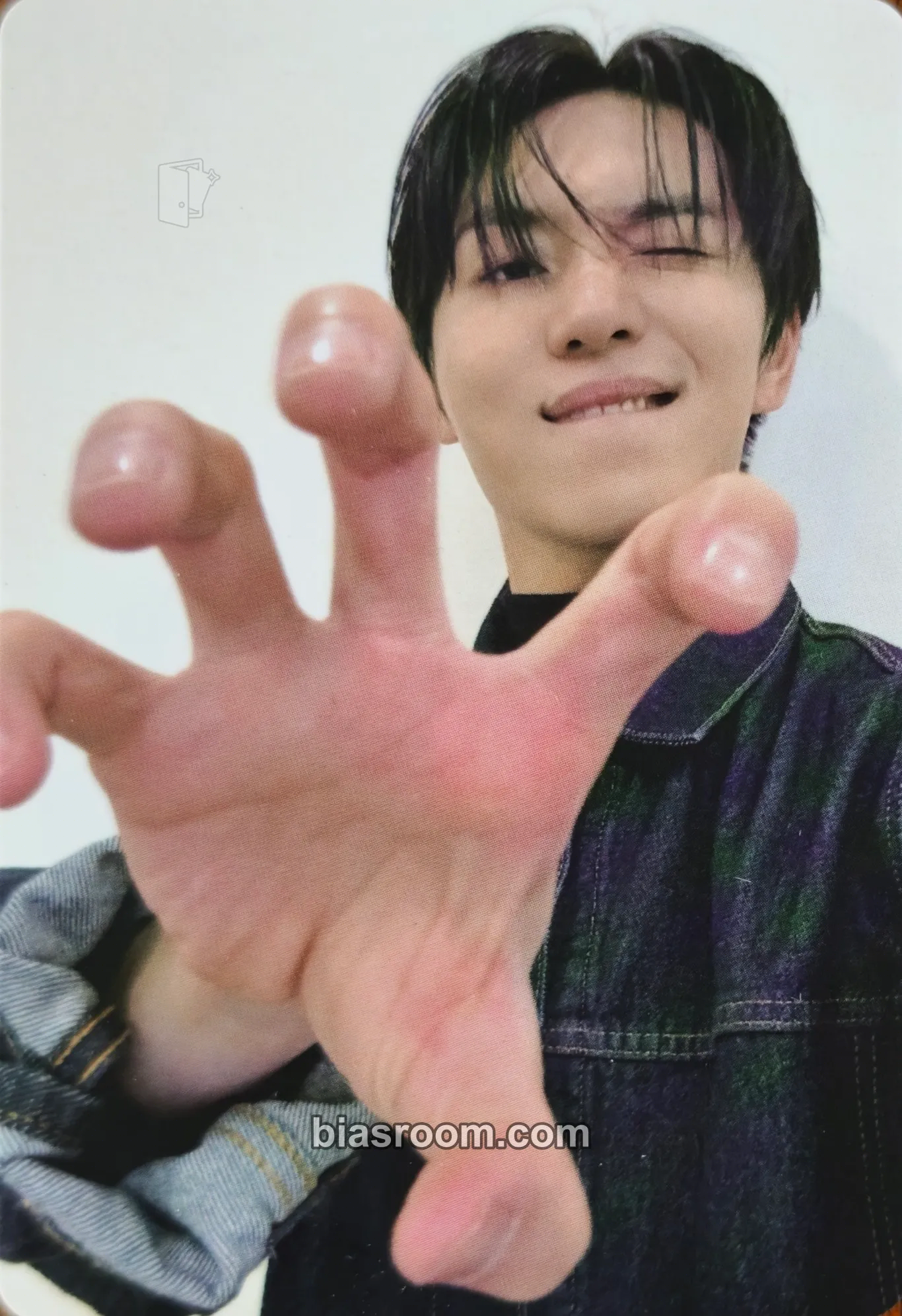 Kino Everybody's Guilty, But No One's to Blame Photocard - PENTAGON - PENTAGON K-pop photocard