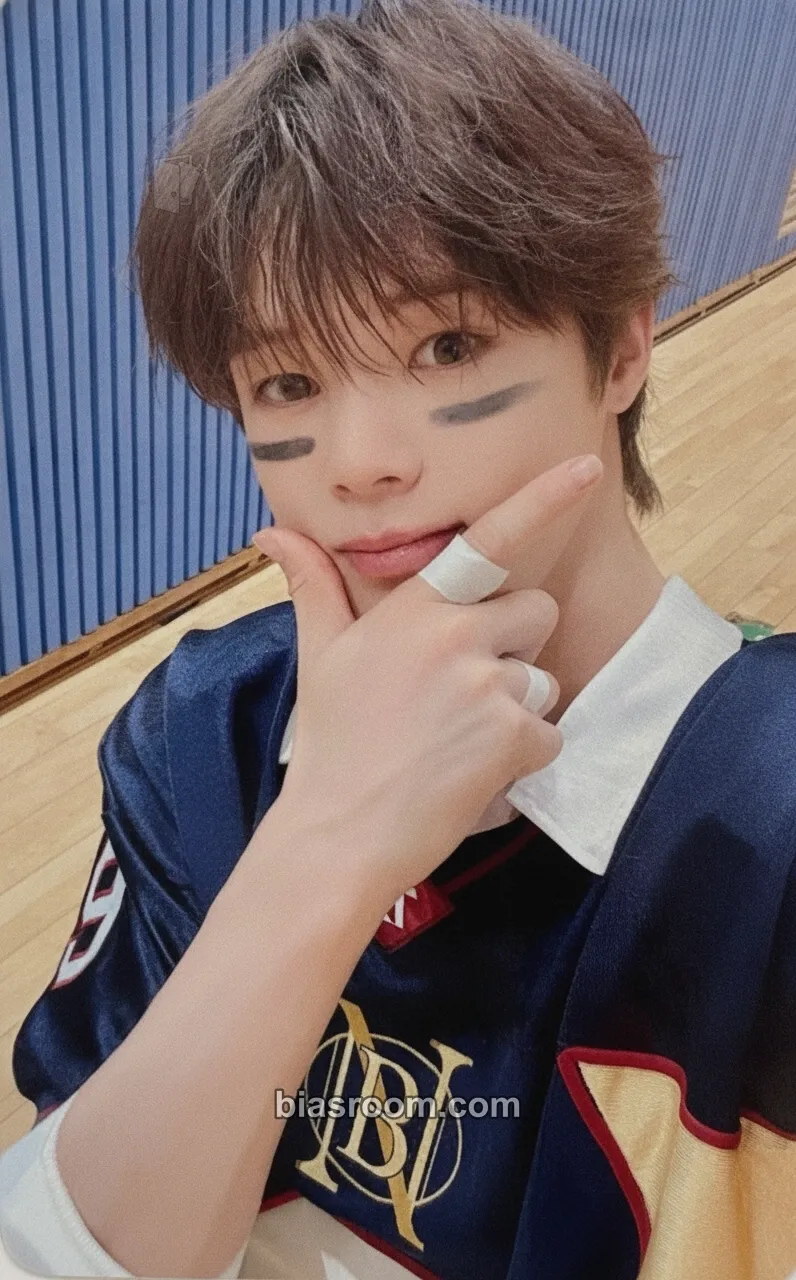 K First Howling : NOW Photocard - &TEAM - &TEAM K-pop photocard