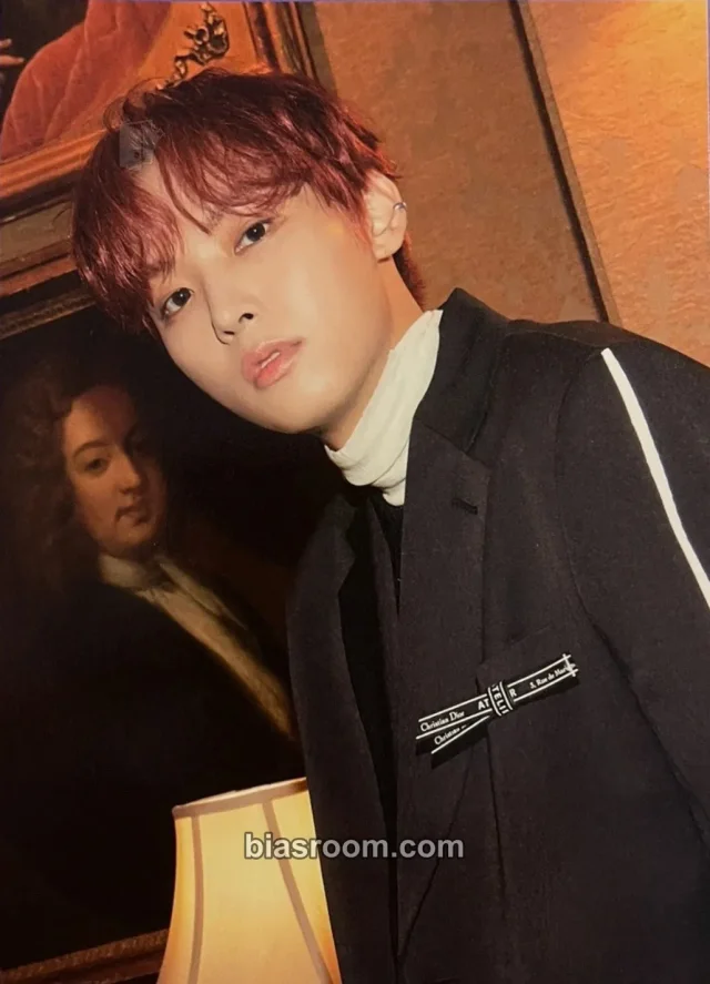 SF9 - Inseong - FIRST COLLECTION Album album inclusion postcard golden rated version