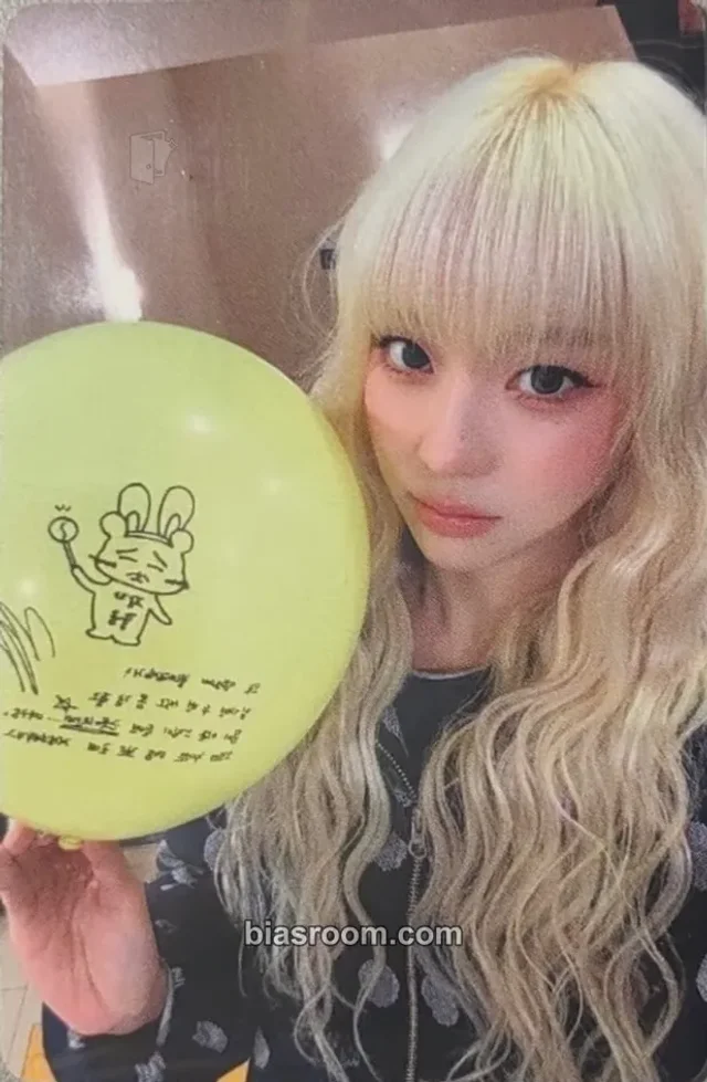 STAYC - Sumin - S Album cafe event winner benefit