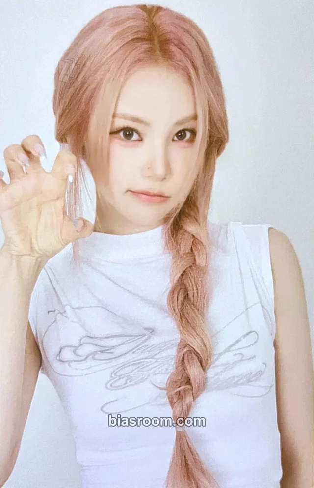 JinSoul ARTMS 4th World Tour: Art of Blue Blood K-pop photocard
