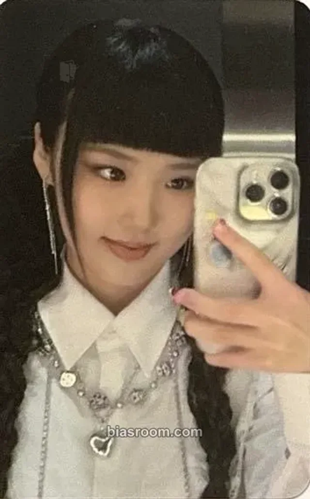 H//PE PRINCESS - Niko - H//py Vibe: Mini Fanmeeting in Seoul Event lottery mnet online fan meeting bad image - replace