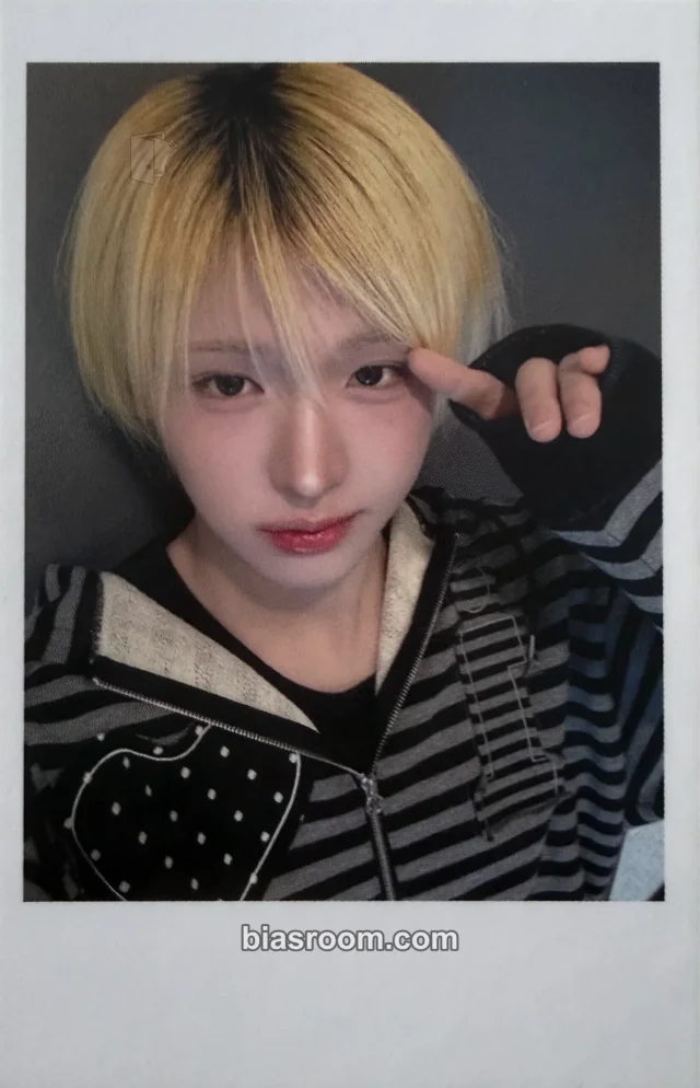 idntt - Lee CheongMyeong - yesweare Album jump up polaroid round 7 fansign