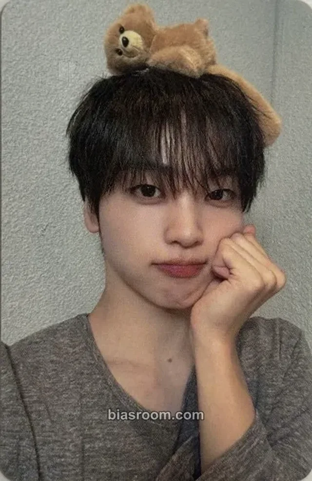 CRAVITY - Hyeongjun - ReDeFINE Album jjmuze (jj muze) round 2 fansign video call/fancall